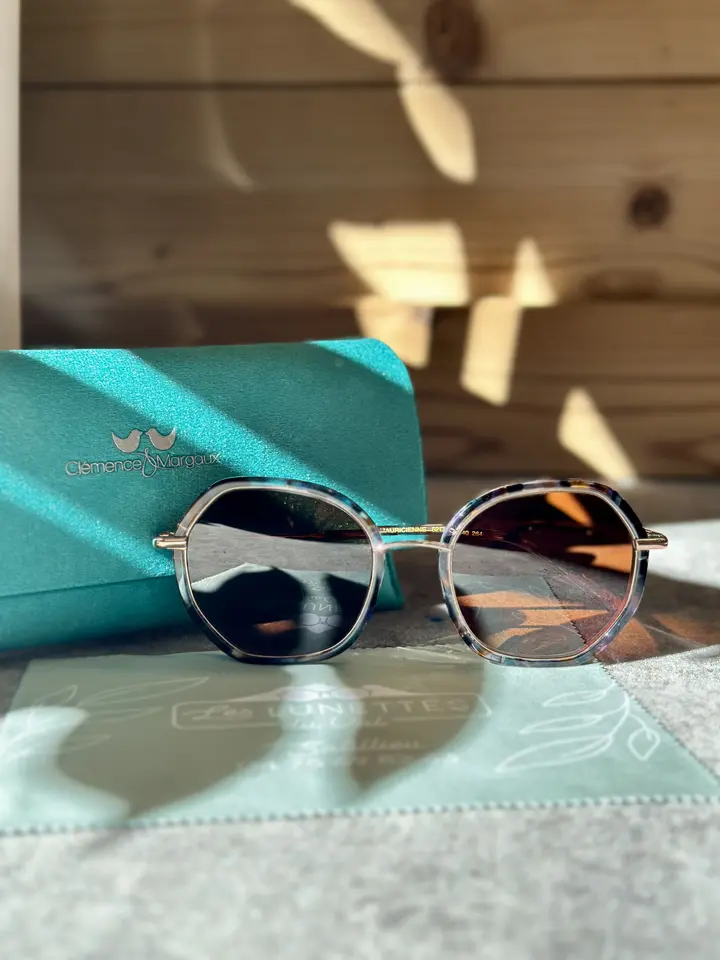 large choix de lunettes opticien satillieu 